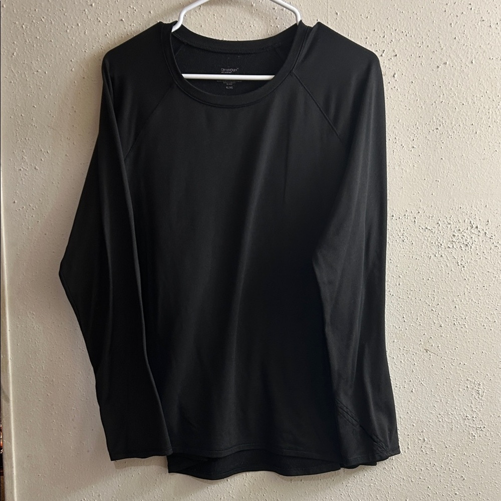 Classic Black Women's thermal top